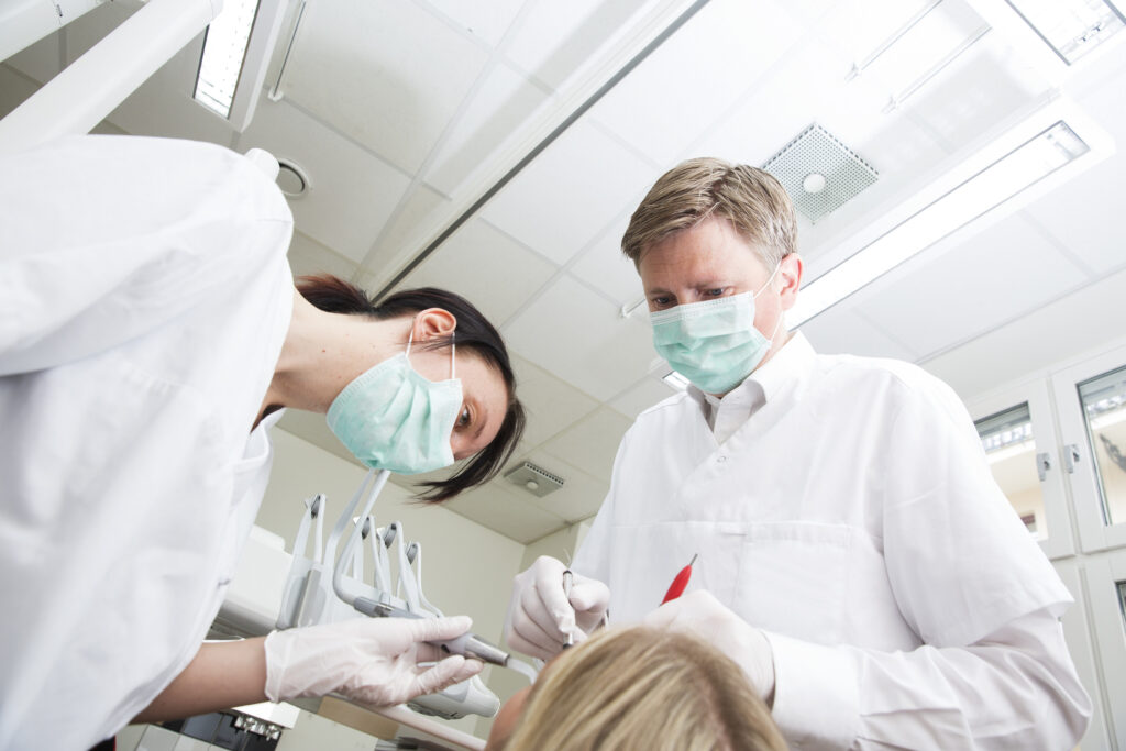 How Much is Wisdom Teeth Removal in Canada?: Unveiling the Cost and Factors to Consider