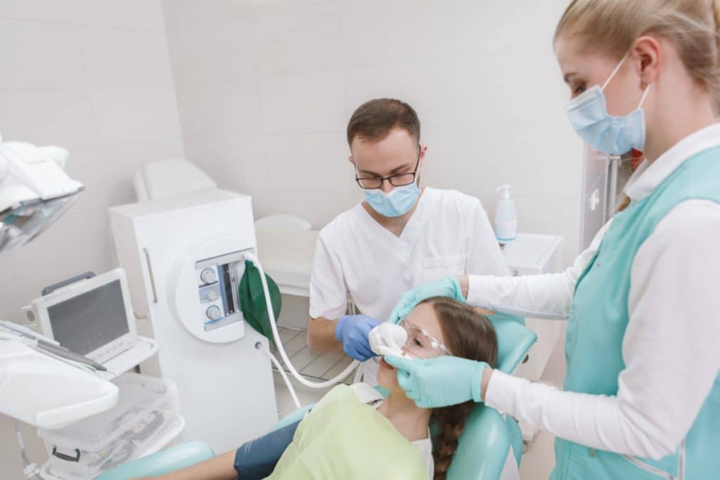 signs of stress during dental visits